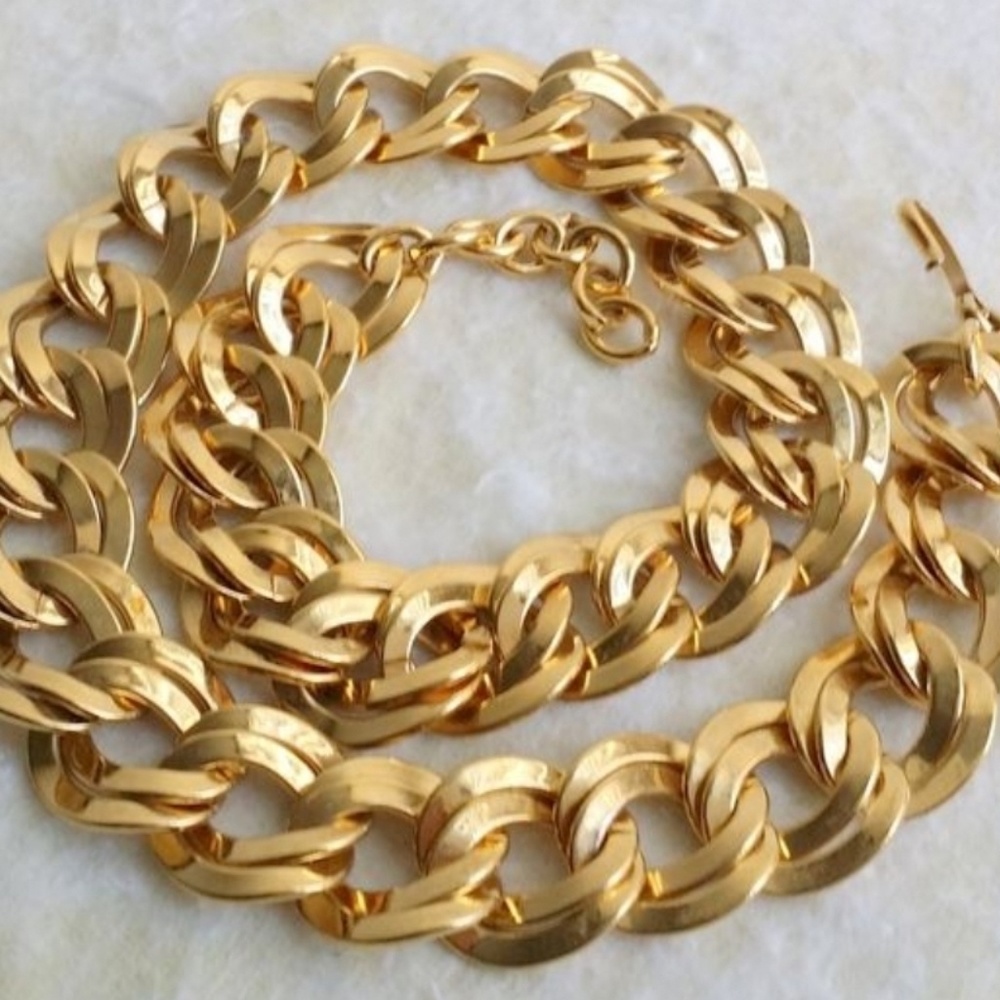 MONET Vintage Gold Tone Chunky Chain Neckla